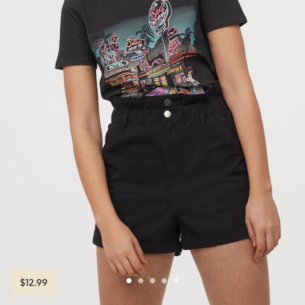 H&M Paper Bag Shorts !!